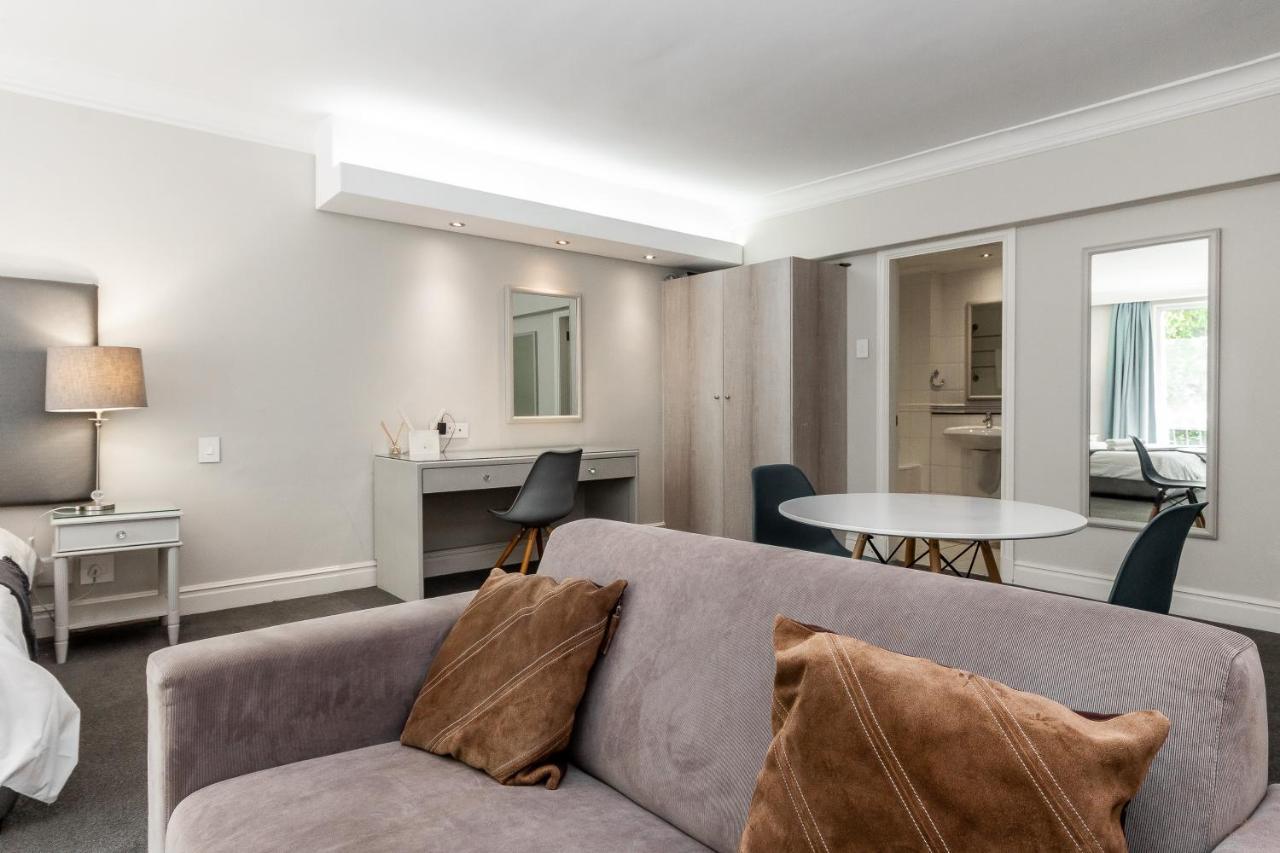 Trendy Apartment In Thibault Square City Centre Kapstaden Eksteriør billede